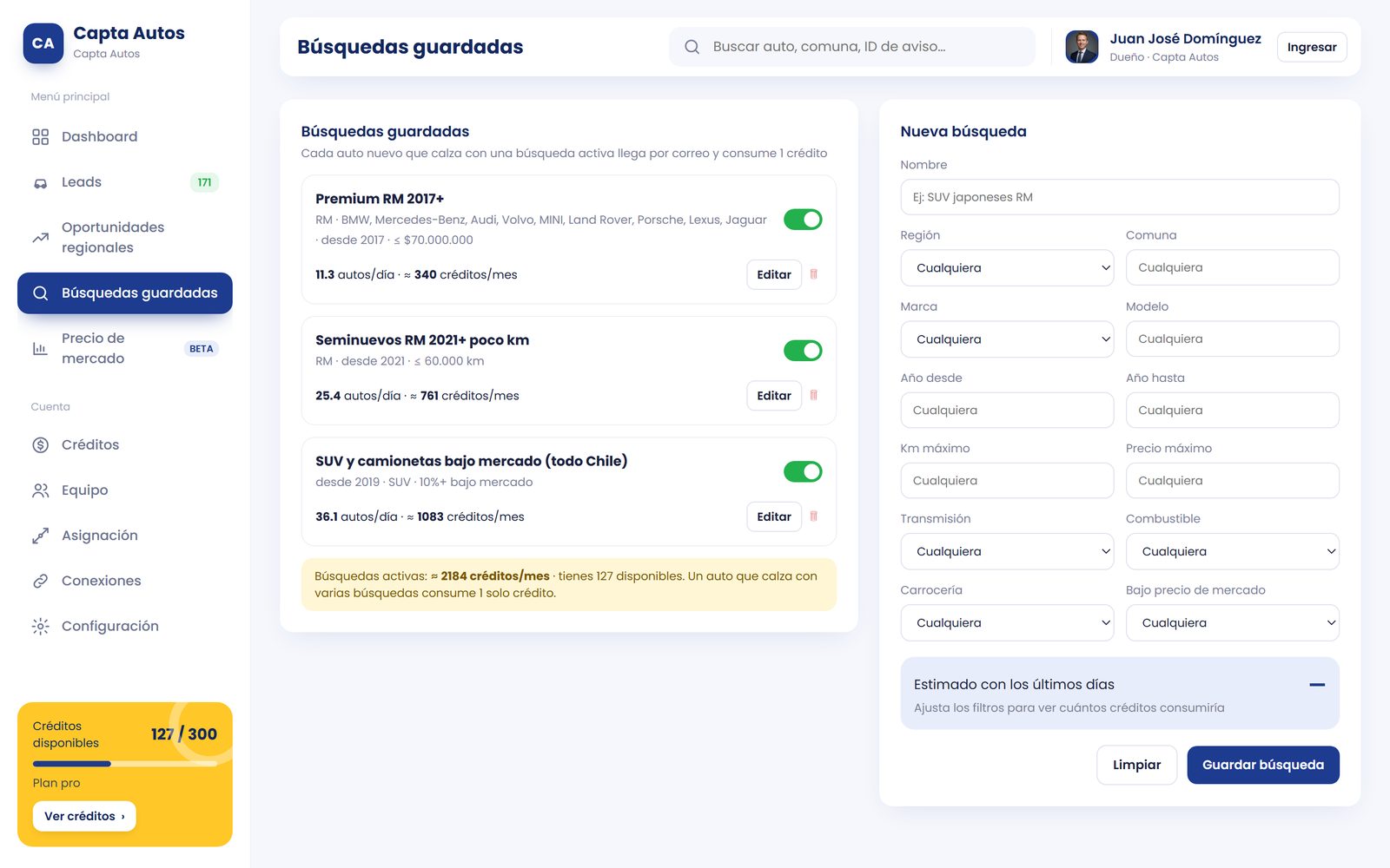Búsquedas guardadas con filtros y estimación de autos por día
